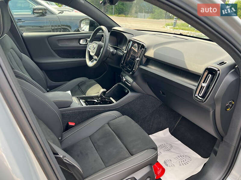 Внедорожник / Кроссовер Volvo C40 Recharge 2024 в Житомире