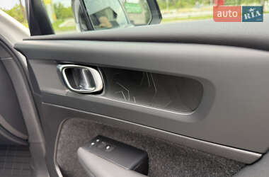 Внедорожник / Кроссовер Volvo C40 Recharge 2023 в 