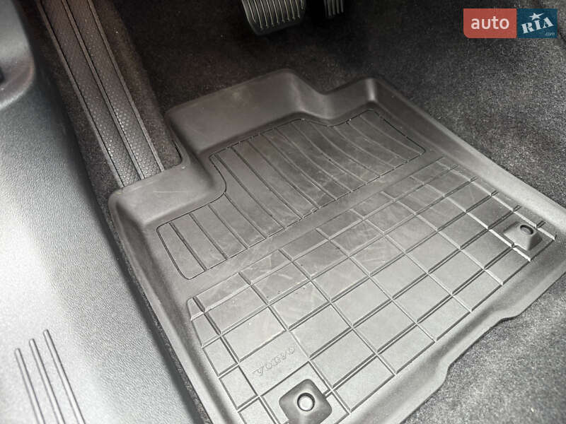 Внедорожник / Кроссовер Volvo C40 Recharge 2023 в Киеве