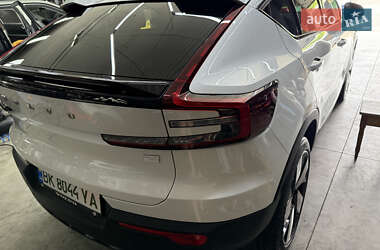 Внедорожник / Кроссовер Volvo C40 Recharge 2023 в 