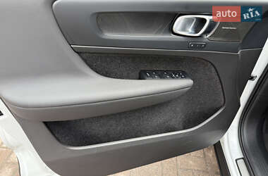 Внедорожник / Кроссовер Volvo C40 Recharge 2023 в 