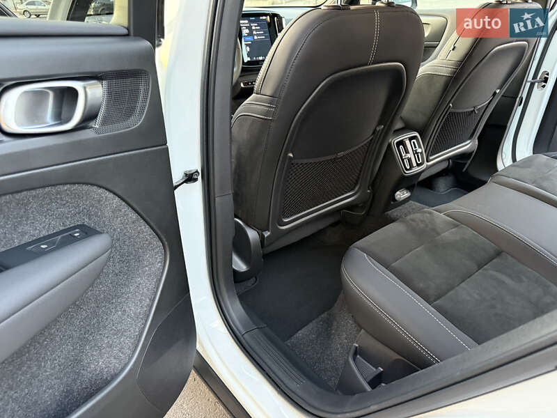Внедорожник / Кроссовер Volvo C40 Recharge 2022 в Одессе
