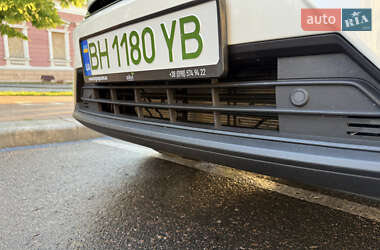 Внедорожник / Кроссовер Volvo C40 Recharge 2022 в 