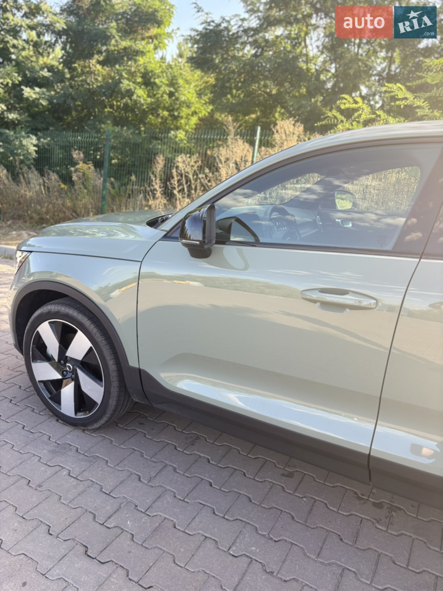 2022 Volvo C40 - мініатюра 2