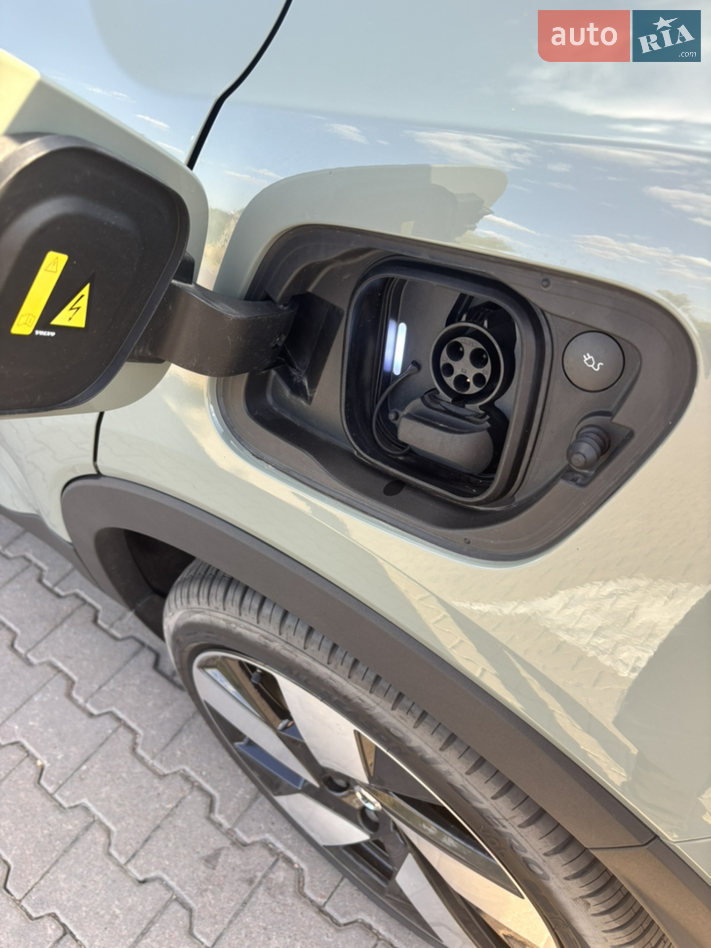 2022 Volvo C40 - мініатюра 8