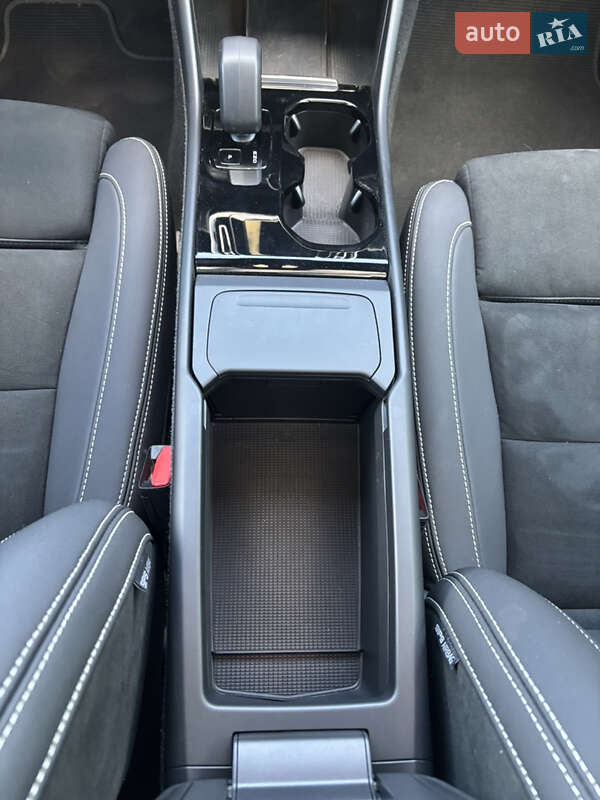 Внедорожник / Кроссовер Volvo C40 Recharge 2022 в Киеве