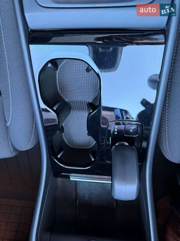 Позашляховик / Кросовер Volvo C40 Recharge 2023 в Полтаві
