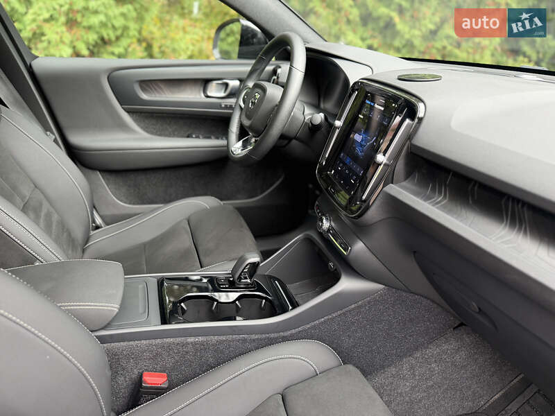 Внедорожник / Кроссовер Volvo C40 Recharge 2022 в Ровно