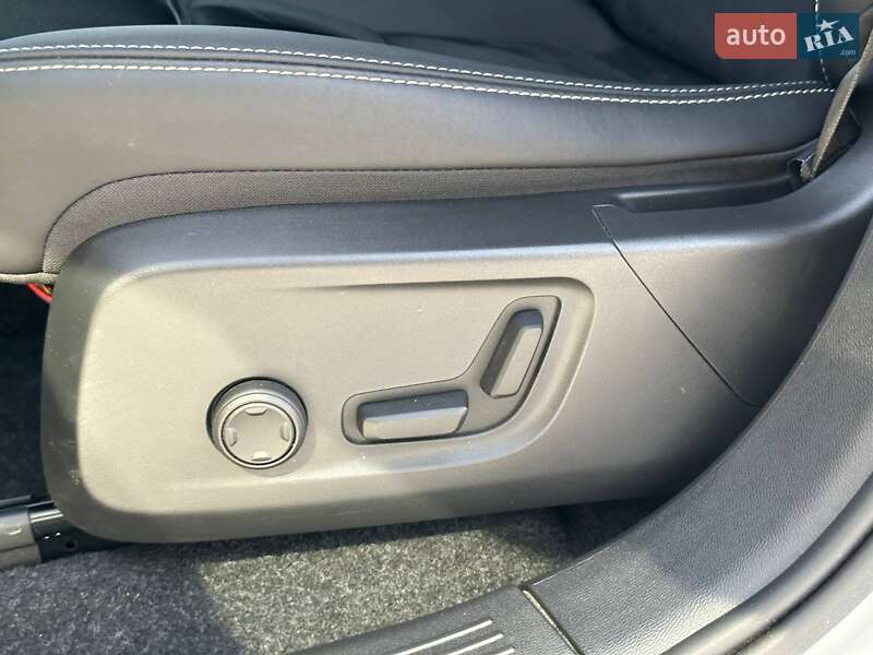 Позашляховик / Кросовер Volvo C40 Recharge 2023 в Львові