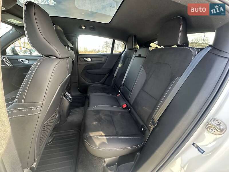 Позашляховик / Кросовер Volvo C40 Recharge 2023 в Львові