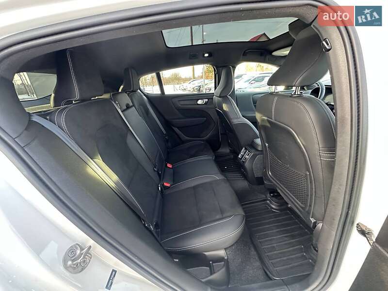Позашляховик / Кросовер Volvo C40 Recharge 2023 в Львові