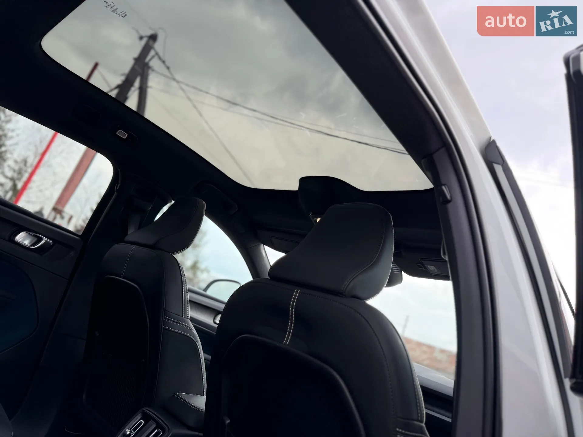 2022 Volvo C40 - мініатюра 25
