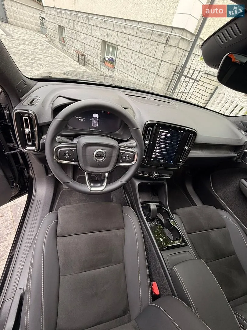 2022 Volvo C40 - мініатюра 17