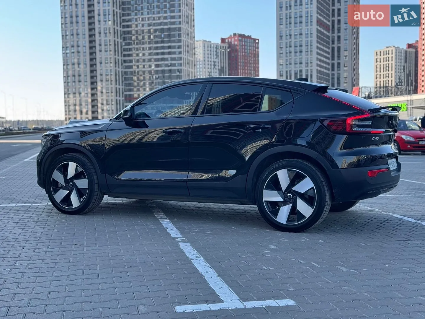 2022 Volvo C40 - мініатюра 15