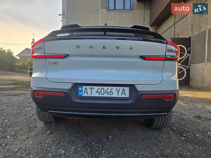Volvo C40 Recharge 2023