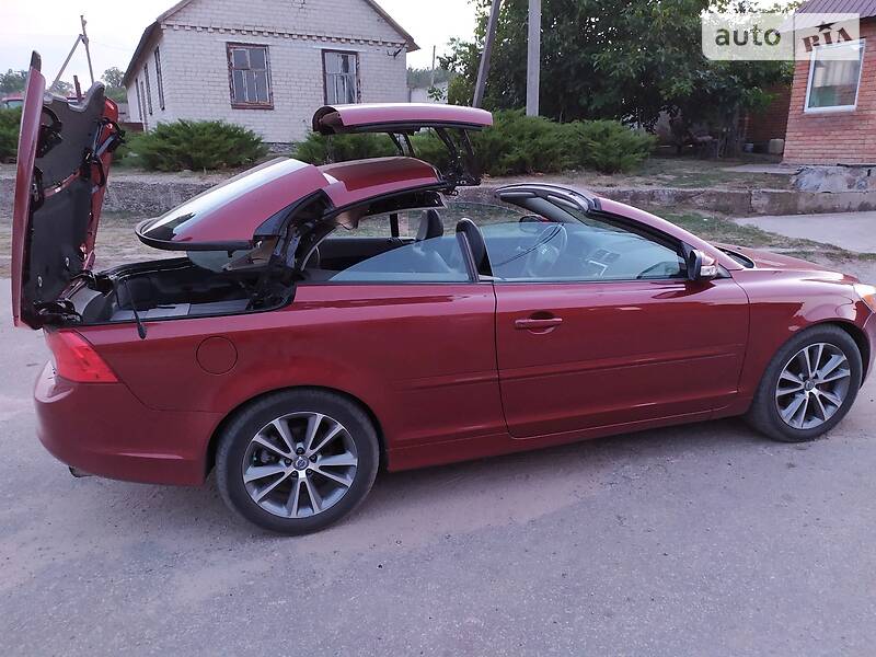 Кабріолет Volvo C70 2010 в Новгородці