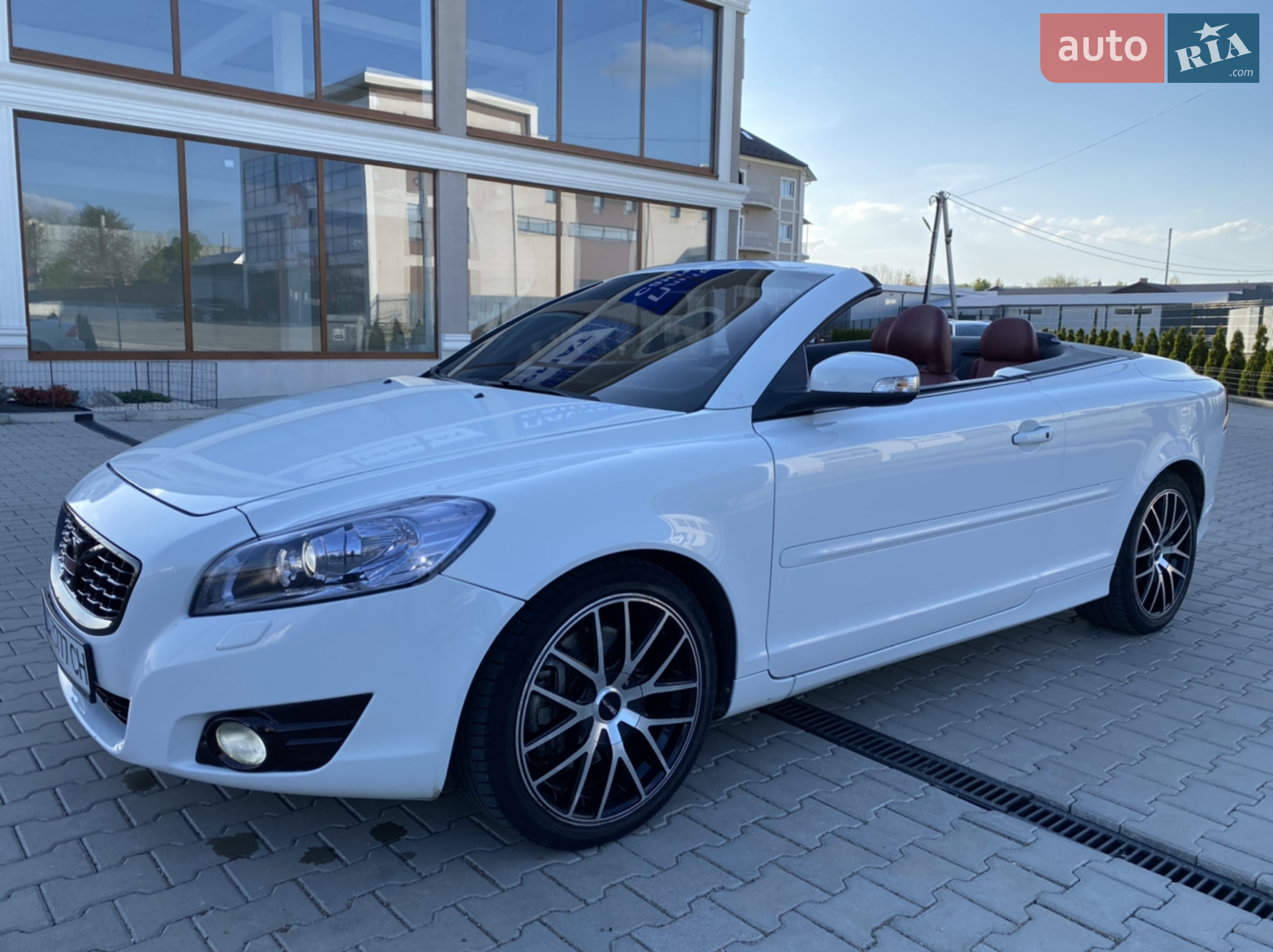 2011 Volvo C70 - мініатюра 8