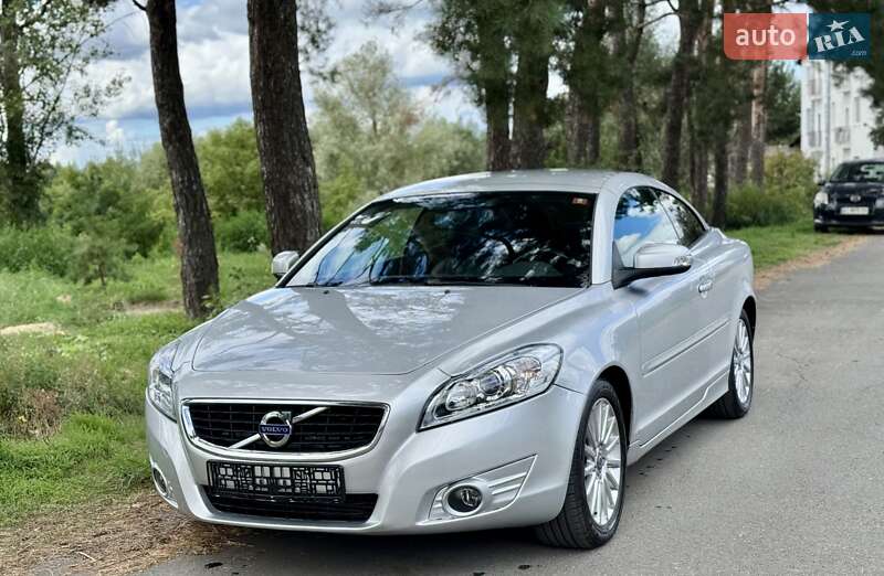 Volvo C70 2010