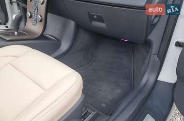 Кабриолет Volvo C70 2012 в 