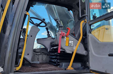 Колесный экскаватор Volvo EC 140D 2014 в 