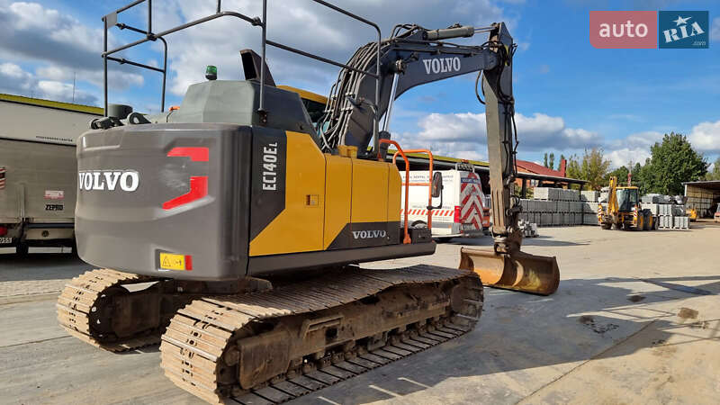 Гусеничный экскаватор Volvo EC 140EL 2017 в Одессе