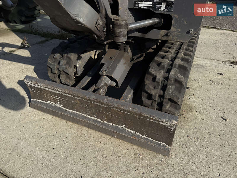 Міні-екскаватор Volvo EC 15D 2017 в Києві фото 8 Міні-екскаватор Volvo EC 15D 2017 в Києві
