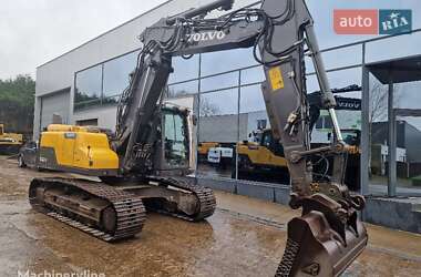Гусеничный экскаватор Volvo EC 180B LC 2012 в 