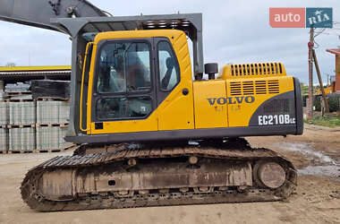 Гусеничный экскаватор Volvo EC 210 2005 в Николаеве
