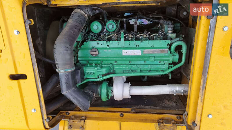 Гусеничный экскаватор Volvo EC 210 2005 в Николаеве