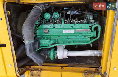 Гусеничный экскаватор Volvo EC 210 2005 в 