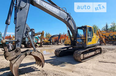 Гусеничный экскаватор Volvo EC 210B LC 2005 в 