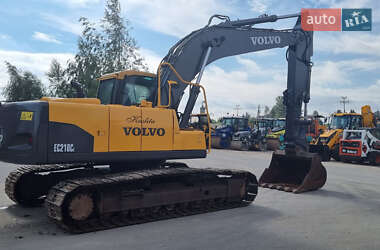 Гусеничный экскаватор Volvo EC 210CL 2010 в 