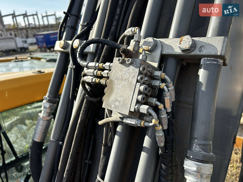 Гусеничний екскаватор Volvo EC 220DL 2018 в Києві фото 32 Гусеничний екскаватор Volvo EC 220DL 2018 в Києві