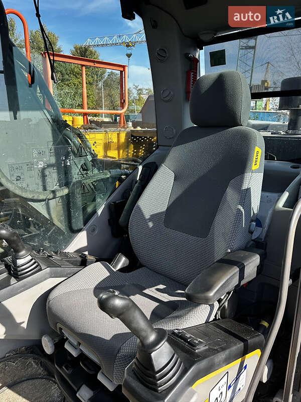 Гусеничний екскаватор Volvo EC 220DL 2018 в Києві фото 51 Гусеничний екскаватор Volvo EC 220DL 2018 в Києві