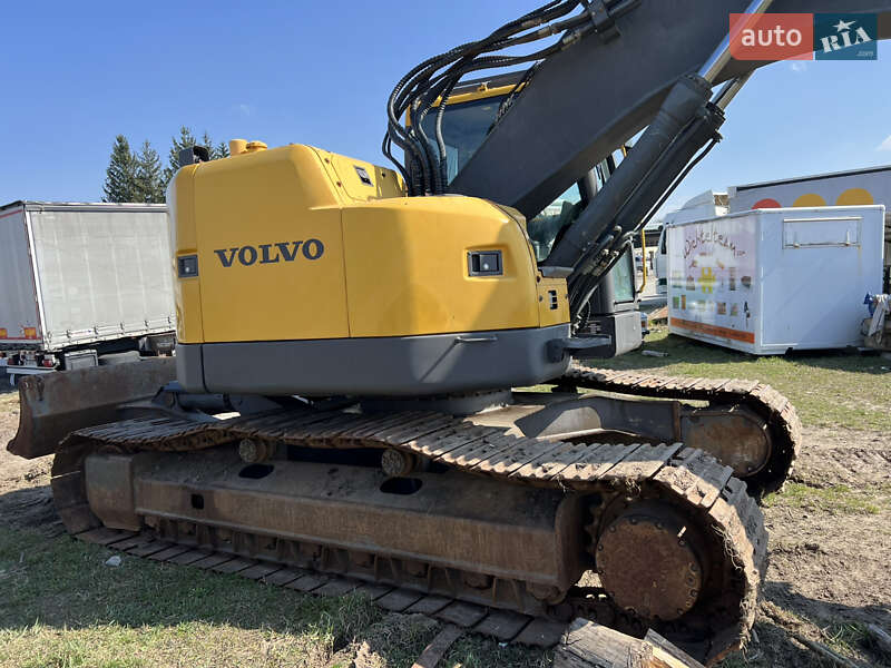 Гусеничний екскаватор Volvo EC 240CL 2008 в Луцьку