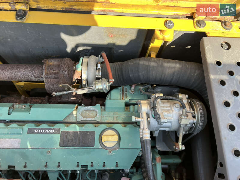 Гусеничний екскаватор Volvo EC 240CL 2008 в Луцьку