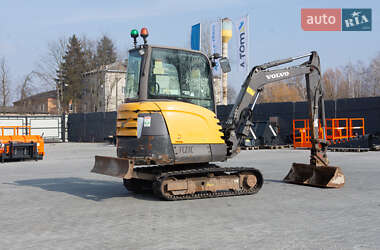 Миниэкскаватор Volvo EC 27C 2015 в 