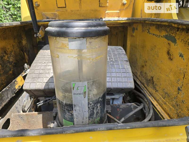 Гусеничний екскаватор Volvo EC 290B LC 2005 в Києві
