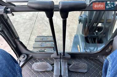 Гусеничний екскаватор Volvo EC 55D 2017 в 