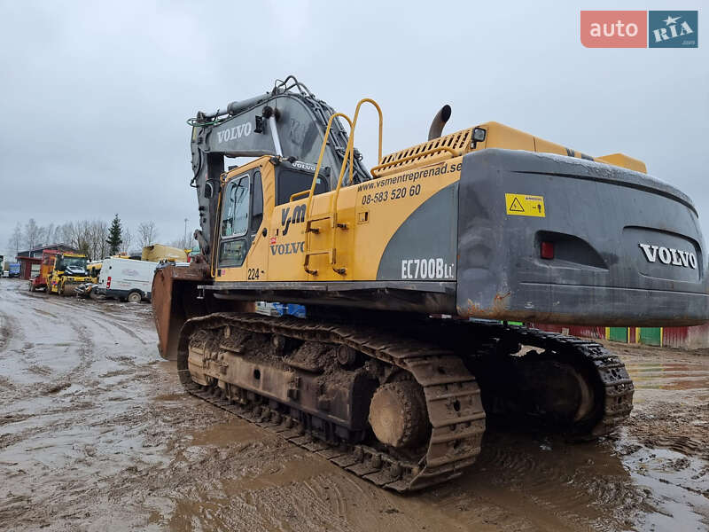Гусеничный экскаватор Volvo EC 750D 2007 в Львове