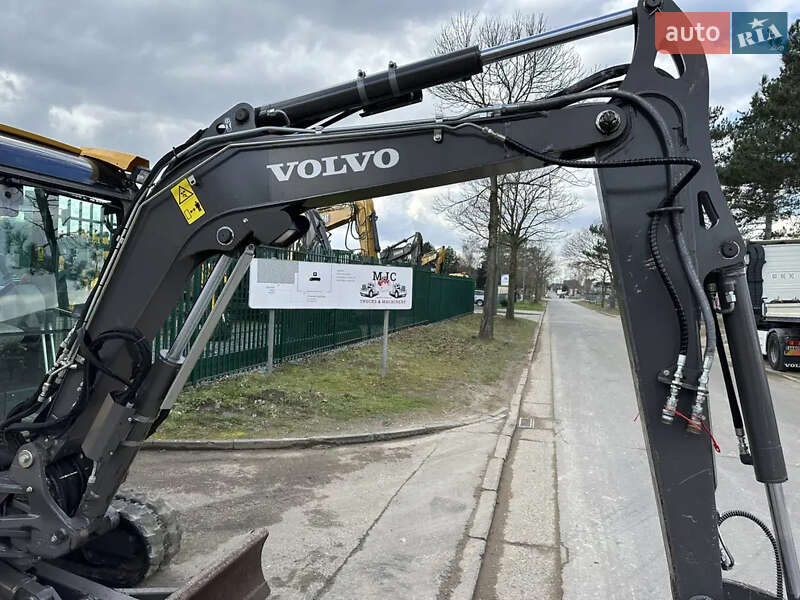 Миниэкскаватор Volvo ECR 38 2021 в Дубно