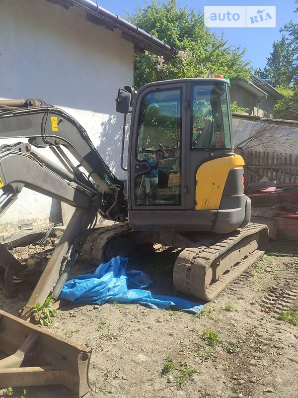 Гусеничний екскаватор Volvo ECR 48C 2013 в Коломиї