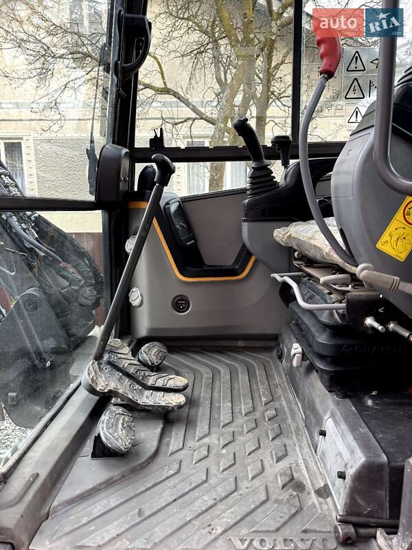 Миниэкскаватор Volvo ECR 58D 2018 в Долине фото 10 Миниэкскаватор Volvo ECR 58D 2018 в Долине
