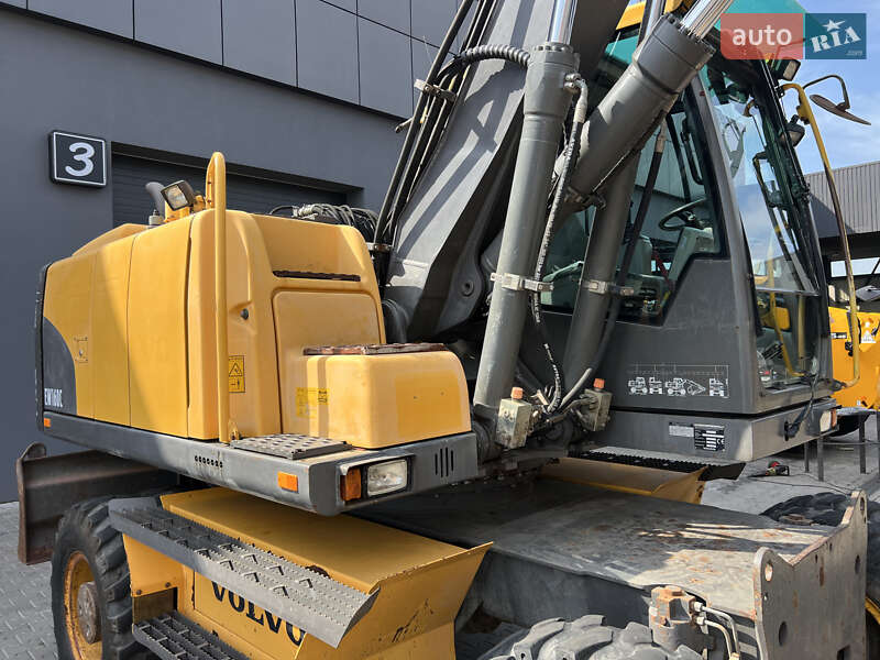 Колесный экскаватор Volvo EW 160 2010 в Ровно