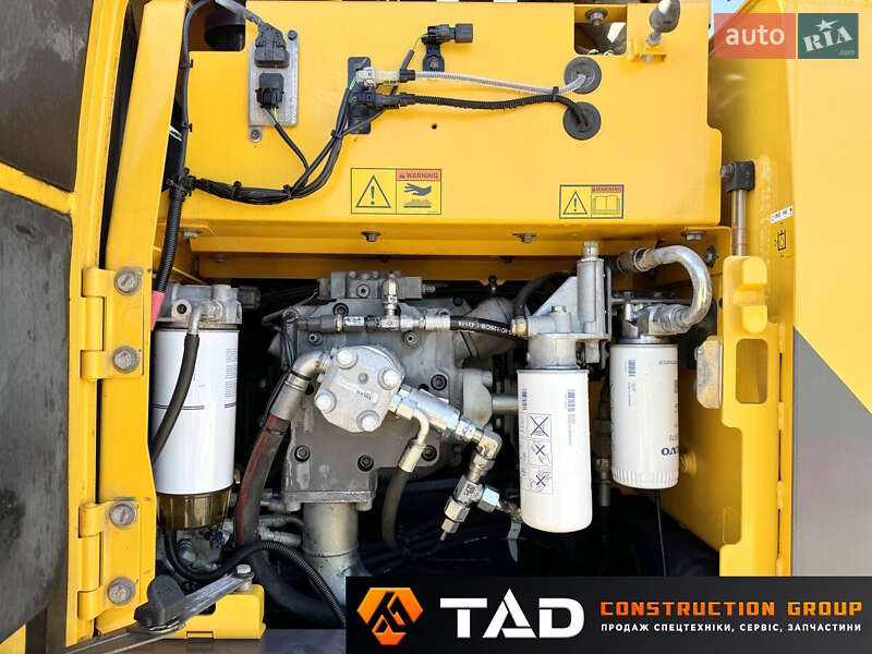 Колесный экскаватор Volvo EW 210 2014 в Киеве