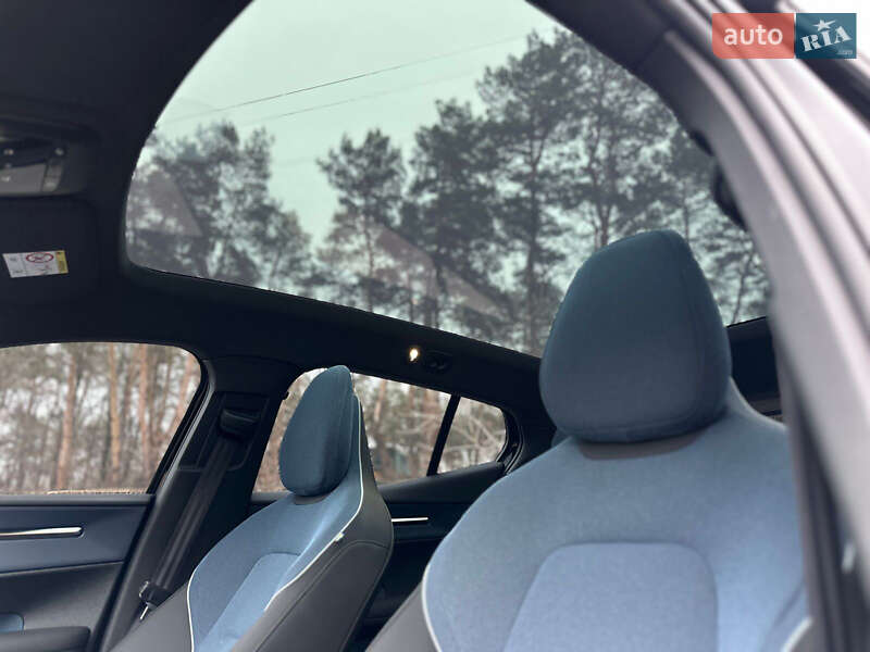 Внедорожник / Кроссовер Volvo EX30 2024 в Днепре