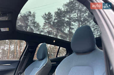 Внедорожник / Кроссовер Volvo EX30 2024 в 