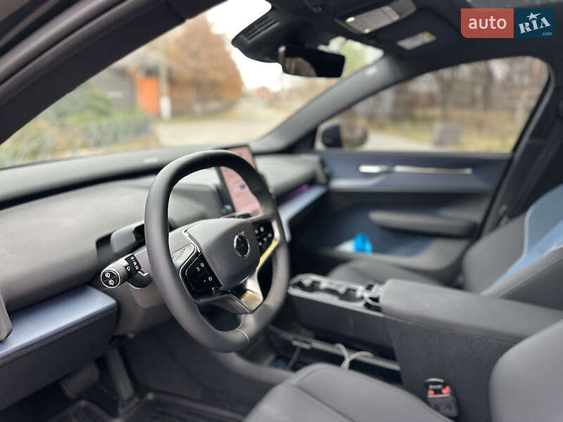 Внедорожник / Кроссовер Volvo EX30 2024 в Днепре