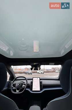Внедорожник / Кроссовер Volvo EX30 2023 в 