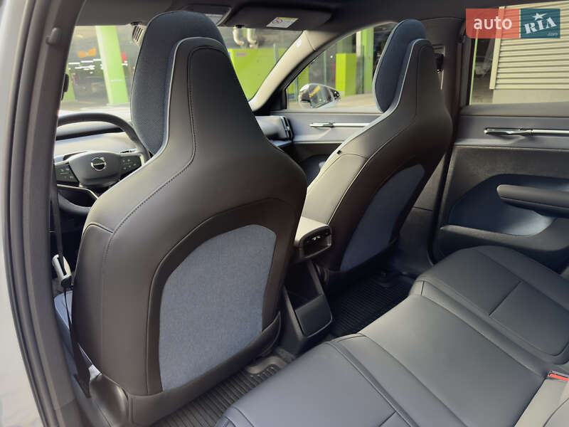 Позашляховик / Кросовер Volvo EX30 2024 в Києві